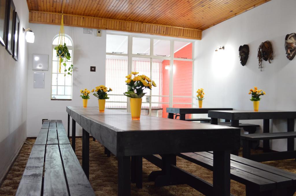 Homebase Melville Backpackers Йоханнесбург Экстерьер фото