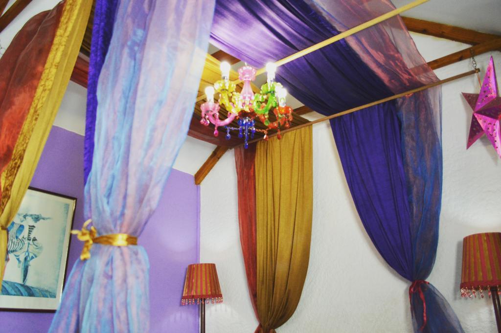 Homebase Melville Backpackers Йоханнесбург Экстерьер фото