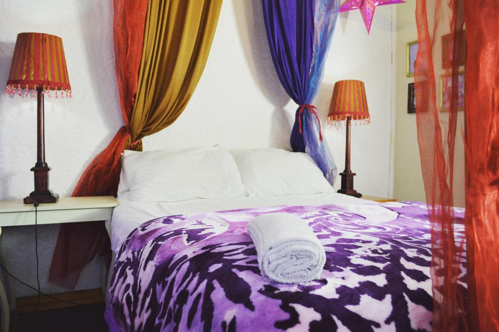 Homebase Melville Backpackers Йоханнесбург Экстерьер фото