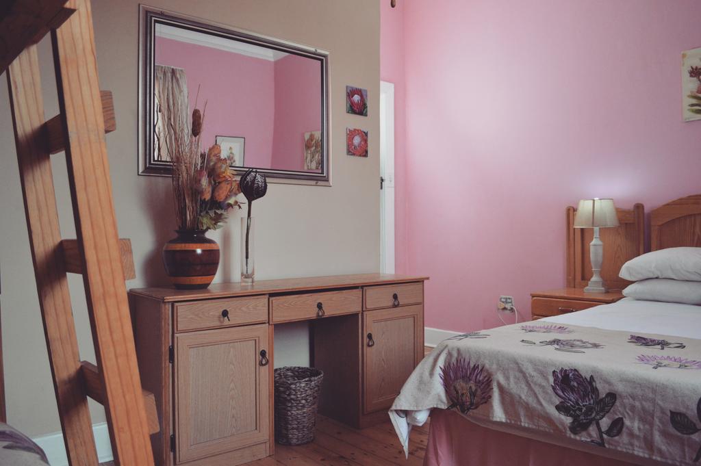 Homebase Melville Backpackers Йоханнесбург Экстерьер фото