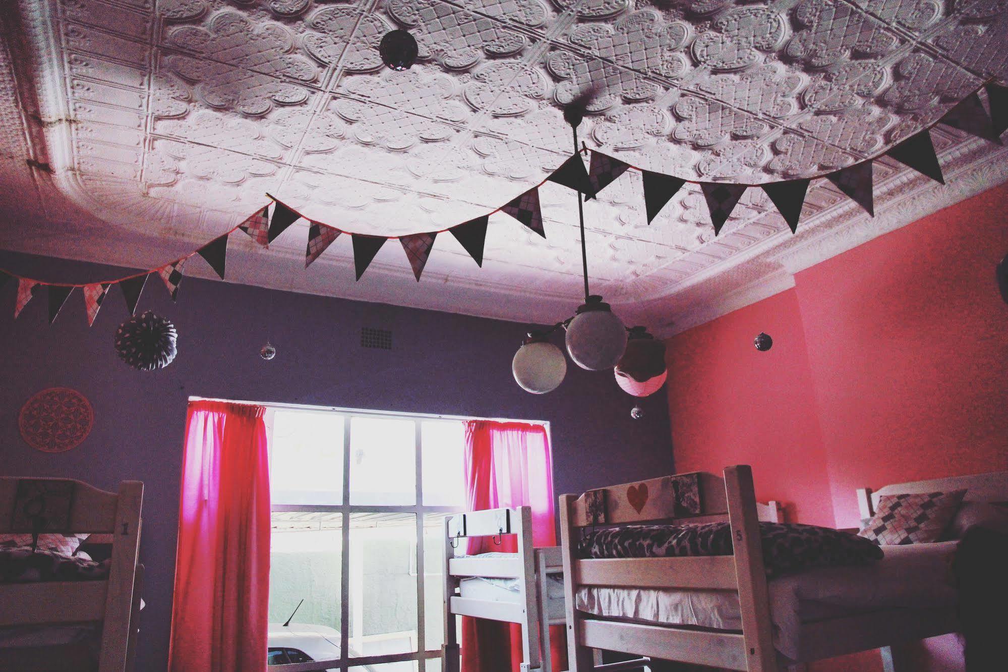 Homebase Melville Backpackers Йоханнесбург Экстерьер фото