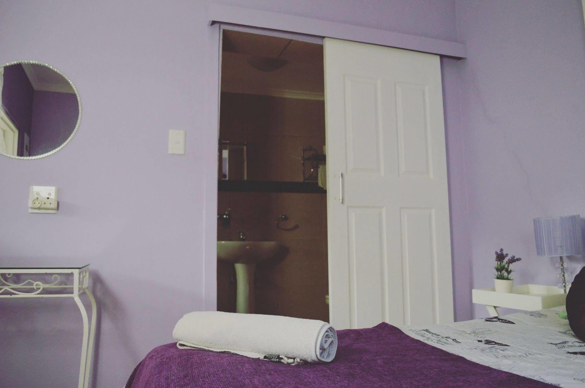 Homebase Melville Backpackers Йоханнесбург Экстерьер фото